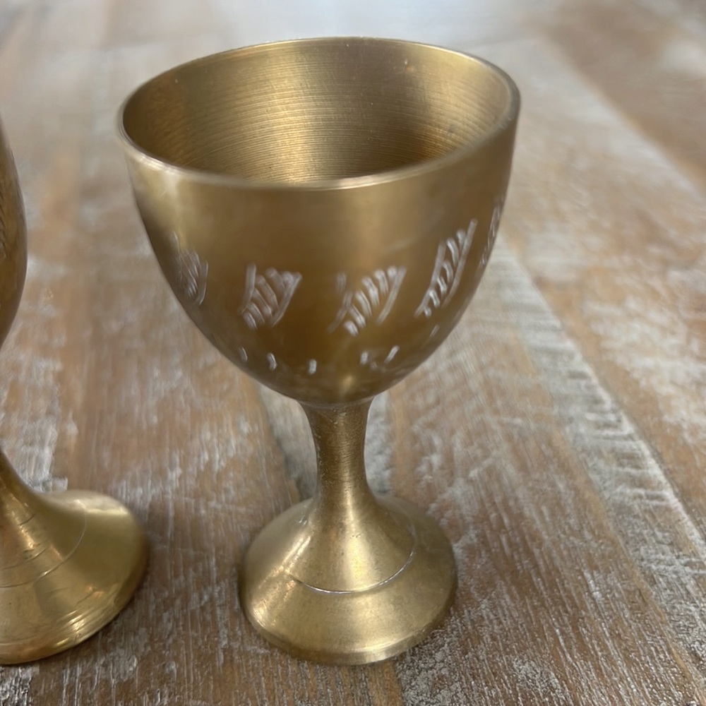 VINTAGE BRASS SHOT GLASSES SET OF 5 - Picture 5 of 6